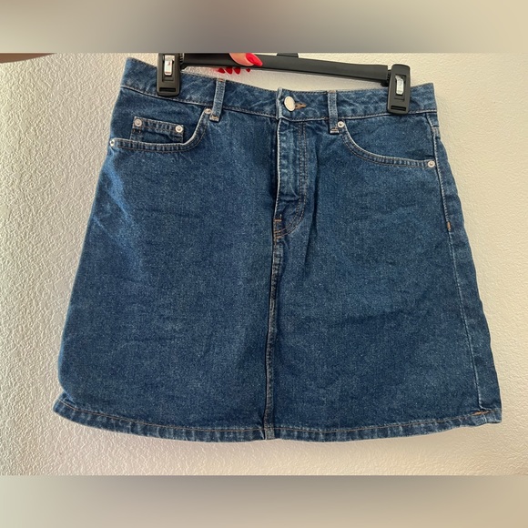 Blue denim skirt - Picture 1 of 2